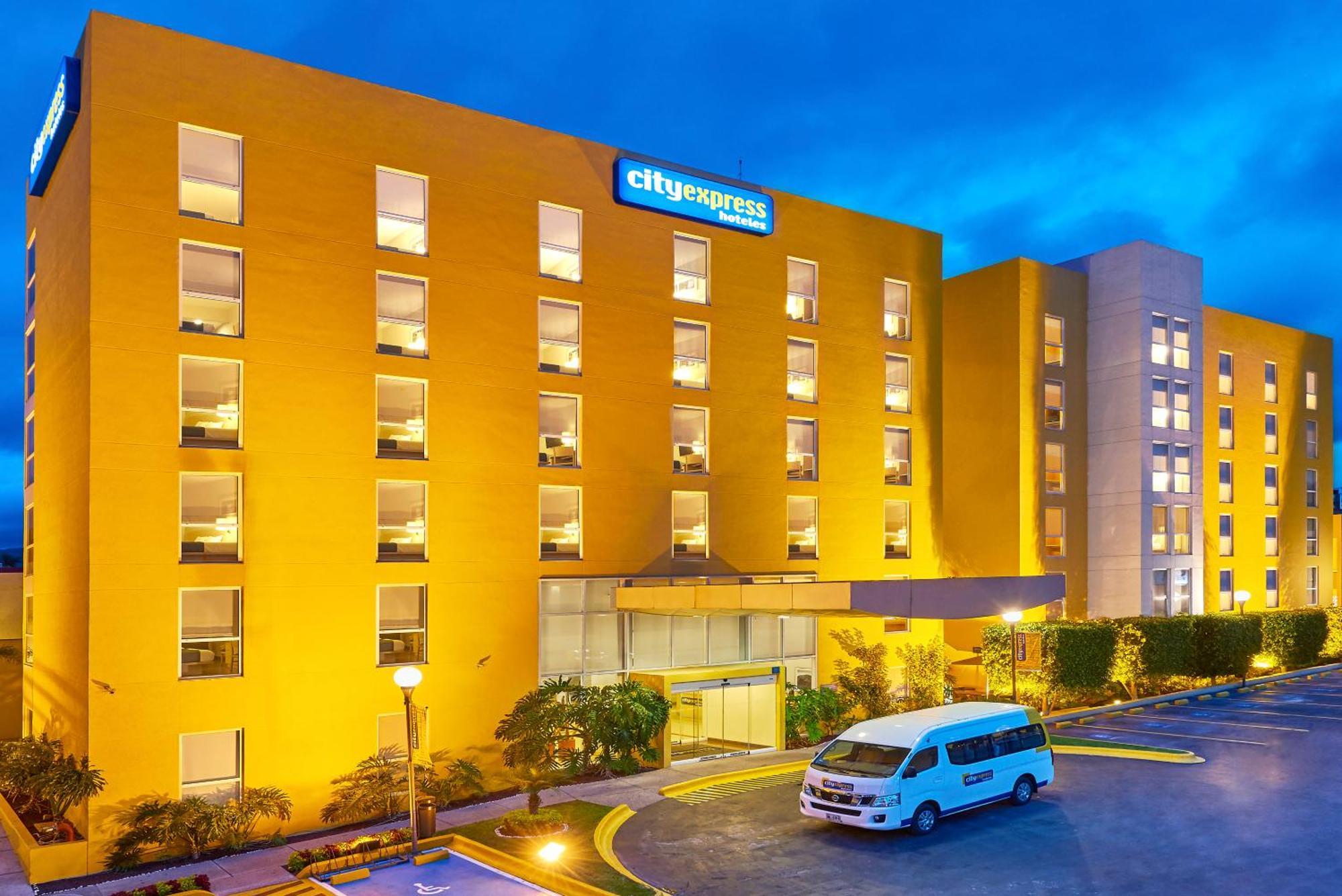 City Express By Marriott San Luis Potosi Zona Universitaria Экстерьер фото